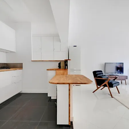 Pick A Flat's In Avenue Foch - Rue Leroux *